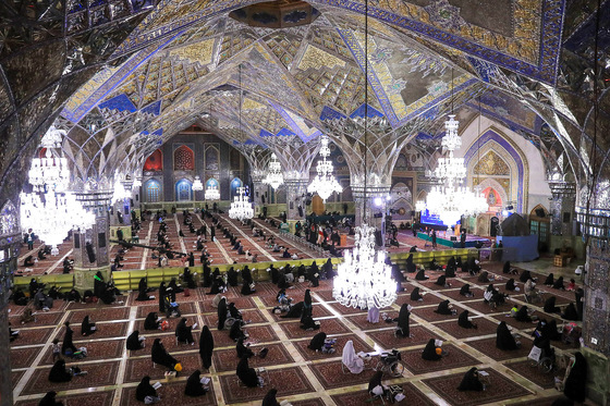 مراسم احیاء شب 21 ماه مبارک رمضان در حرم مطهر رضوی
