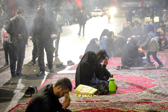 مراسم احیاء شب بیست و سوم رمضان در کوه پارک مشهد