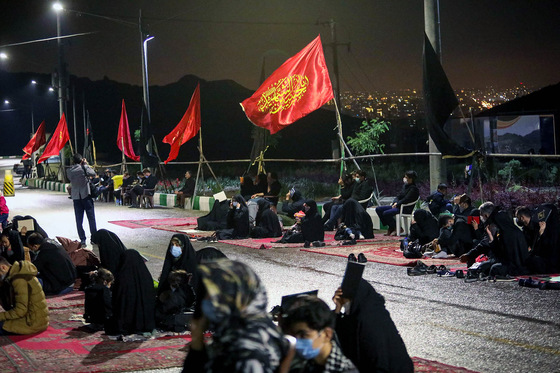 مراسم احیاء شب بیست و سوم رمضان در کوه پارک مشهد