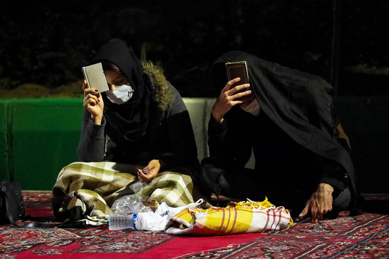 مراسم احیاء شب بیست و سوم رمضان در کوه پارک مشهد
