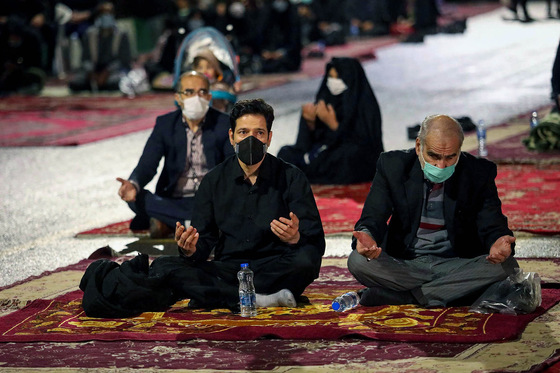 مراسم احیاء شب بیست و سوم رمضان در کوه پارک مشهد