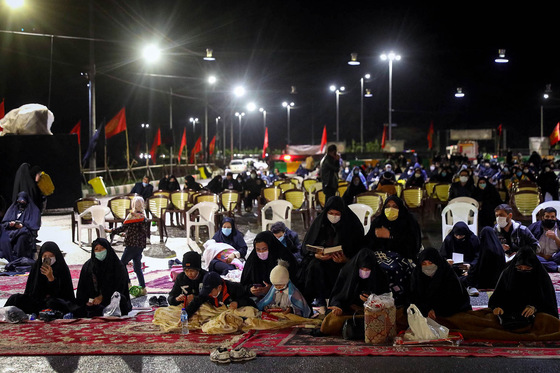 مراسم احیاء شب بیست و سوم رمضان در کوه پارک مشهد