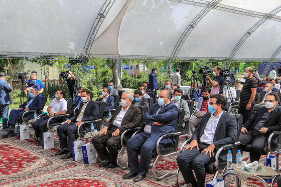 رونمایی از نخستین اتوبوس برقی کشور در مشهد