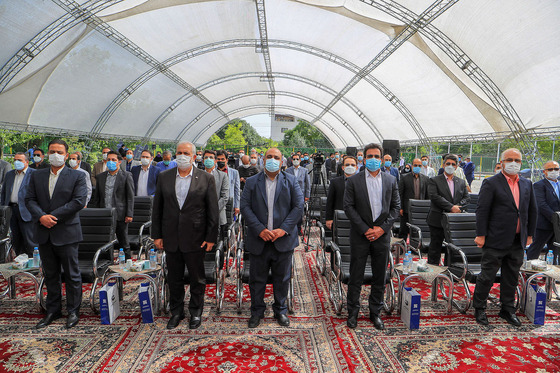 رونمایی از نخستین اتوبوس برقی کشور در مشهد