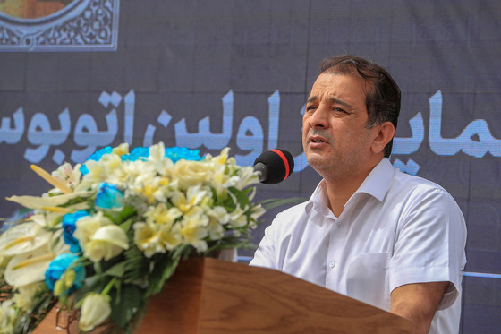 رونمایی از نخستین اتوبوس برقی کشور در مشهد