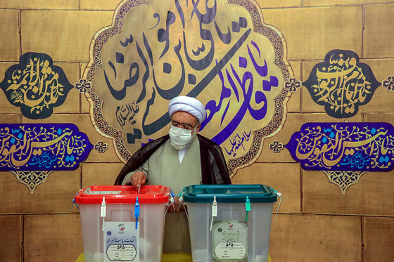 انتخابات 1400 در حرم مطهر رضوی
