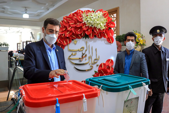 انتخابات 1400 در حرم مطهر رضوی