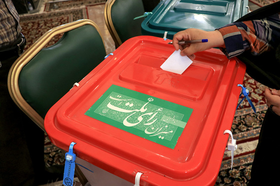 انتخابات 1400 در حرم مطهر رضوی
