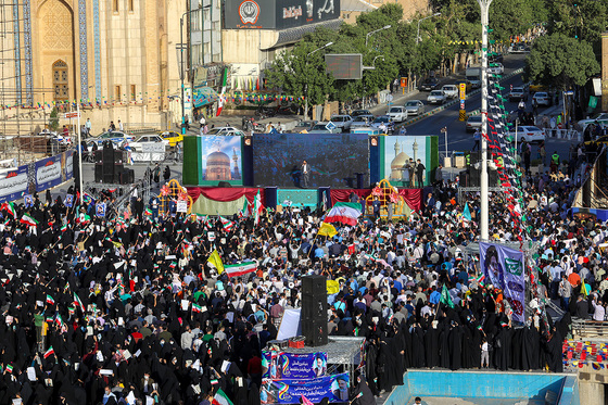 جشن پیروزی و شکرانه حضور ملت بزرگ و سرفراز ایران