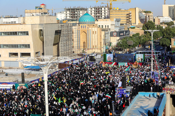 جشن پیروزی و شکرانه حضور ملت بزرگ و سرفراز ایران