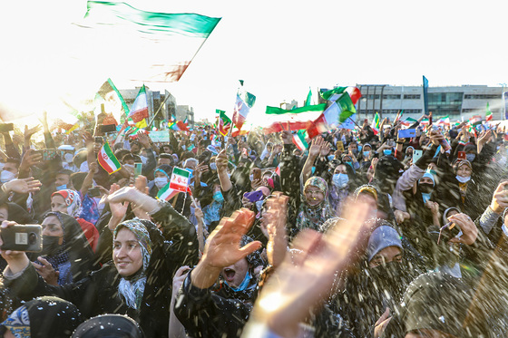 جشن پیروزی و شکرانه حضور ملت بزرگ و سرفراز ایران