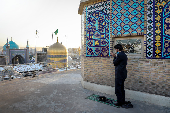 آیین نقاره نوازی حرم مطهر رضوی در آستانه میلاد امام رضا(ع)