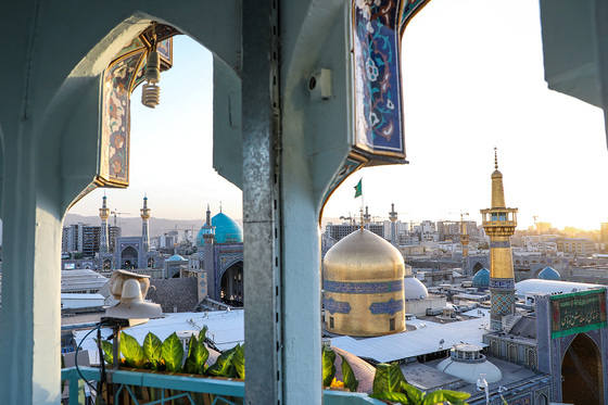 آیین نقاره نوازی حرم مطهر رضوی در آستانه میلاد امام رضا(ع)
