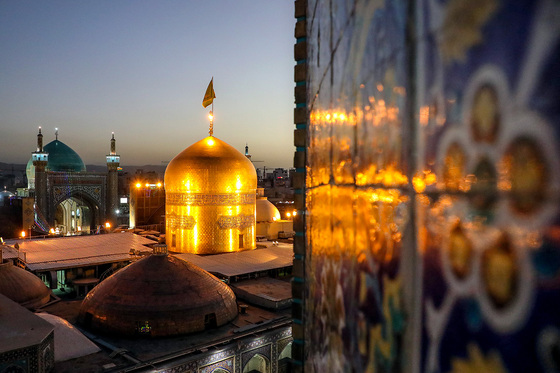 آیین نقاره نوازی حرم مطهر رضوی در آستانه میلاد امام رضا(ع)