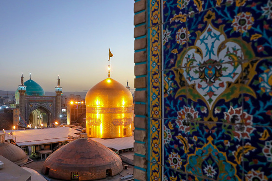 آیین نقاره نوازی حرم مطهر رضوی در آستانه میلاد امام رضا(ع)