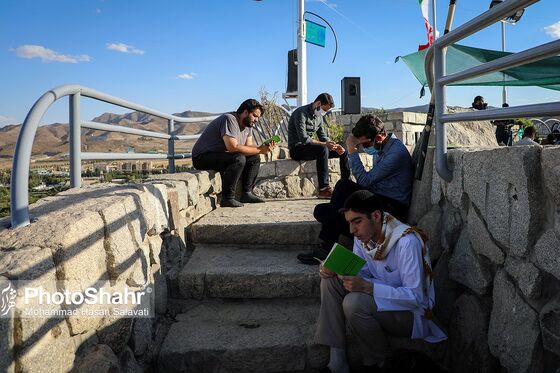 برگزاری مراسم دعای عرفه در مشهد