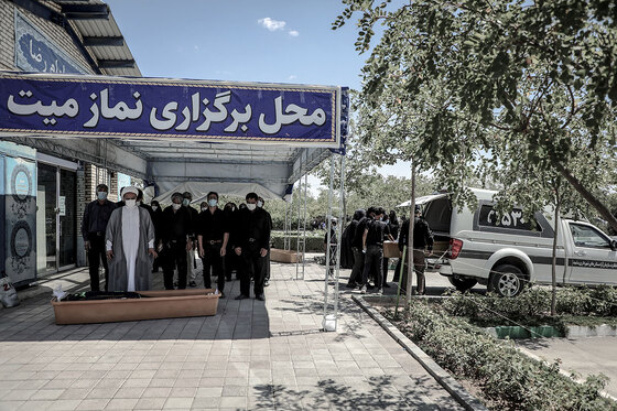 سایه سیاه کرونا بر سر مشهد