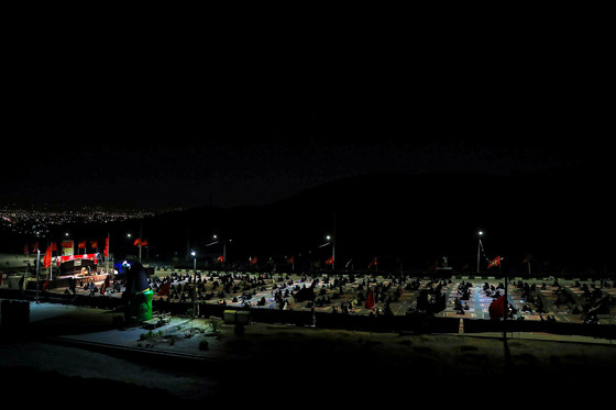 عزاداری شب تاسوعا در کوه پارک مشهد