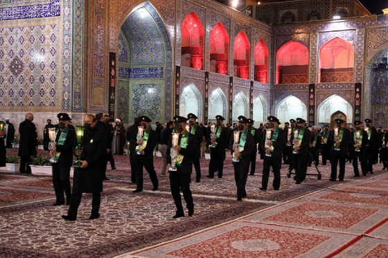 آیین خطبه خوانی شب عاشورا در حرم مطهر رضوی