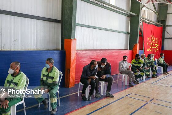 واکسیناسیون نیروهای خدمات‌شهری در مشهد