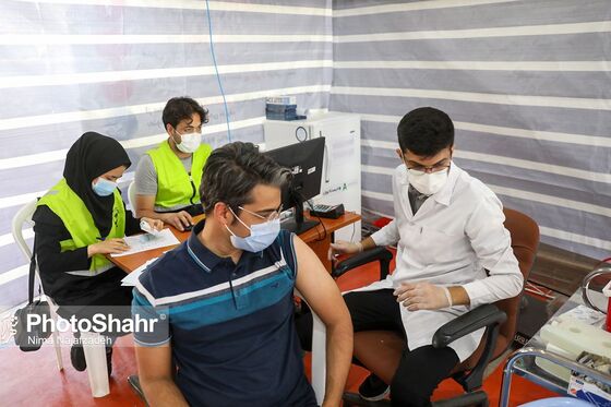 واکسیناسیون نیروهای خدمات‌شهری در مشهد