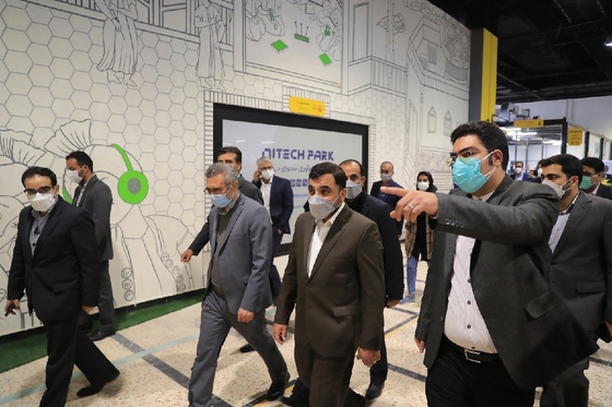 بازدید وزیر ارتباطات از پارک ارتباطات و فناوری کشور در مشهد
