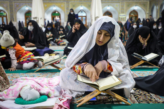 مراسم ترتیل‌خوانی قرآن کریم در حرم مطهر رضوی