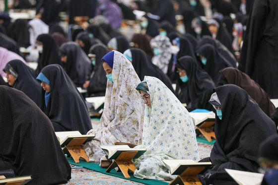 مراسم ترتیل‌خوانی قرآن کریم در حرم مطهر رضوی