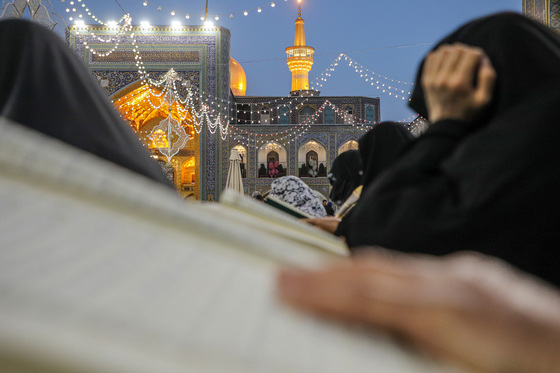 مراسم ترتیل‌خوانی قرآن کریم در حرم مطهر رضوی