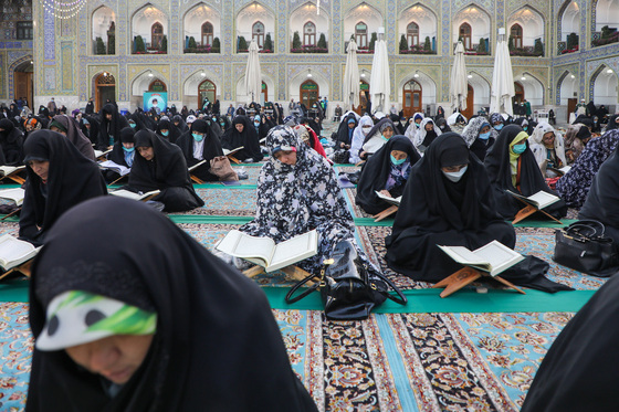 مراسم ترتیل‌خوانی قرآن کریم در حرم مطهر رضوی