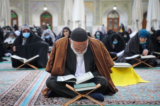 مراسم ترتیل‌خوانی قرآن کریم در حرم مطهر رضوی