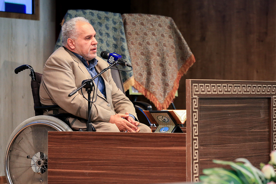 نشست صمیمی شهردار مشهد با جامعه قرآنی