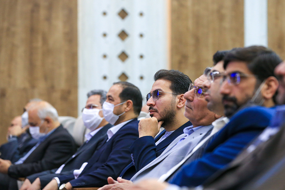 نشست صمیمی شهردار مشهد با جامعه قرآنی