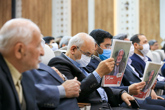 نشست صمیمی شهردار مشهد با جامعه قرآنی
