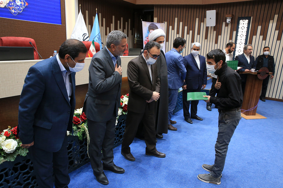 تقدیر دست اندرکاران ستاد خدمات سفر خراسان رضوی با حضور معاون اجرایی رییس جمهور‎‎