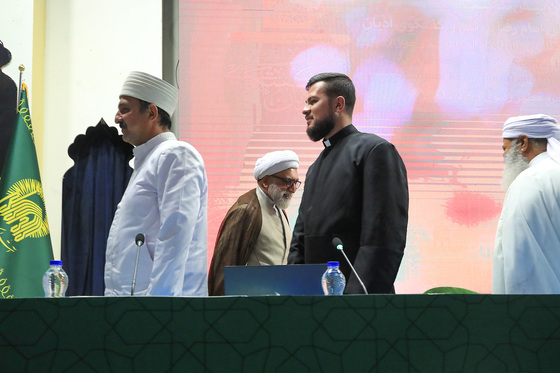 اولین پیش ‌نشست‌های دومین همایش بین‌المللی امام رضا(ع) و گفتگوی ادیان