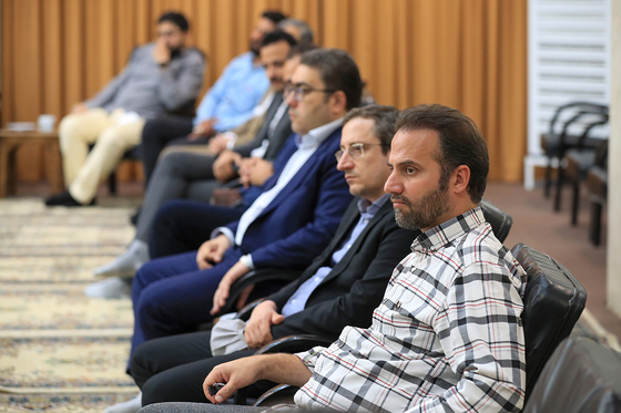 دیدار مسئولان و خبرنگاران شهرآرا با امام جمعه مشهد