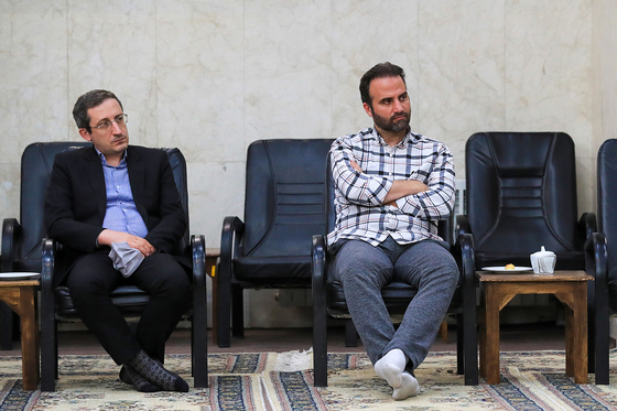 دیدار مسئولان و خبرنگاران شهرآرا با امام جمعه مشهد