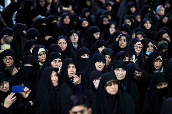 مراسم چله دعای عهد در جوار مزار شهدای گمنام