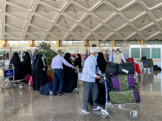 بازگشت اولین کاروان حجاج خراسانی 