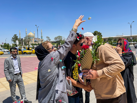 بازگشت اولین کاروان حجاج خراسانی 