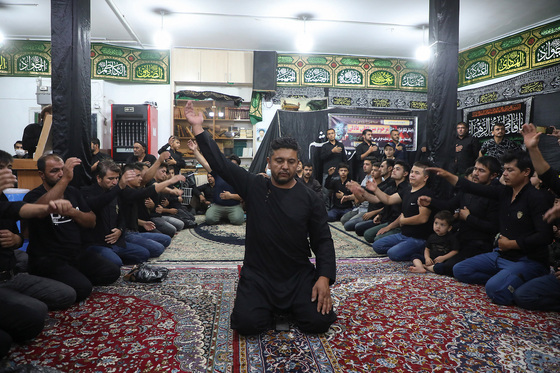 مراسم عزاداری شب هفتم محرم در حسینیه سادات نبی مهاجران افغانستانی‎