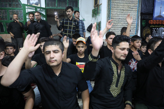 مراسم عزاداری شب هفتم محرم در حسینیه سادات نبی مهاجران افغانستانی‎