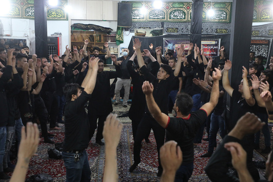 مراسم عزاداری شب هفتم محرم در حسینیه سادات نبی مهاجران افغانستانی‎