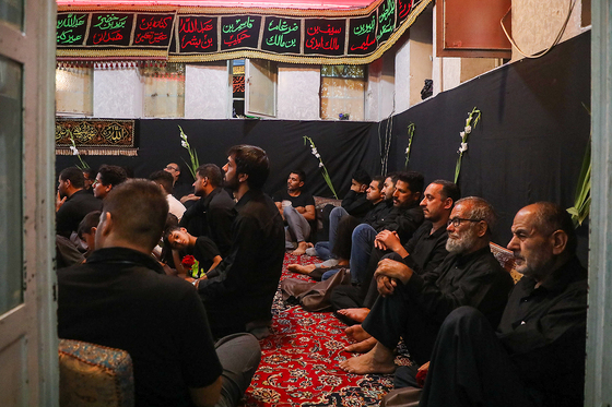 آیین سینی گردانی حضرت قاسم علیه السلام در شب هشتم محرم