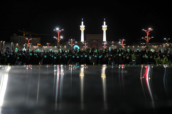 مراسم خطبه خوانی شب عاشورا در حرم مطهر رضوی‎‎‎‎