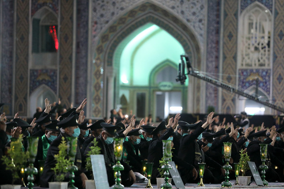مراسم خطبه خوانی شب عاشورا در حرم مطهر رضوی‎‎‎‎