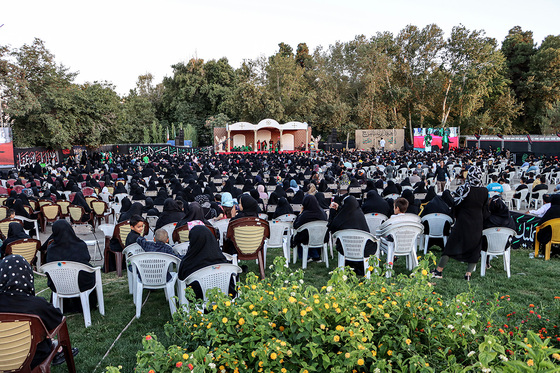 حرکت کاروان نمادین اسرای کربلا در مشهد