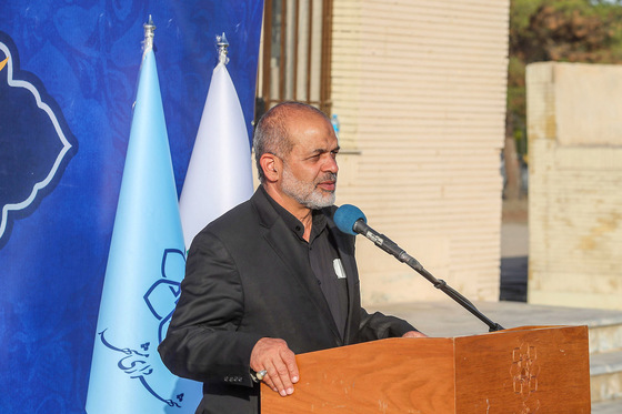 آیین رونمایی از 30 دستگاه میدل باس