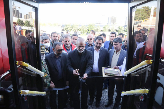 آیین رونمایی از 30 دستگاه میدل باس
